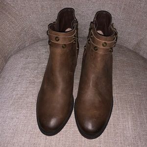 New Halogen Distressed Brown Booties